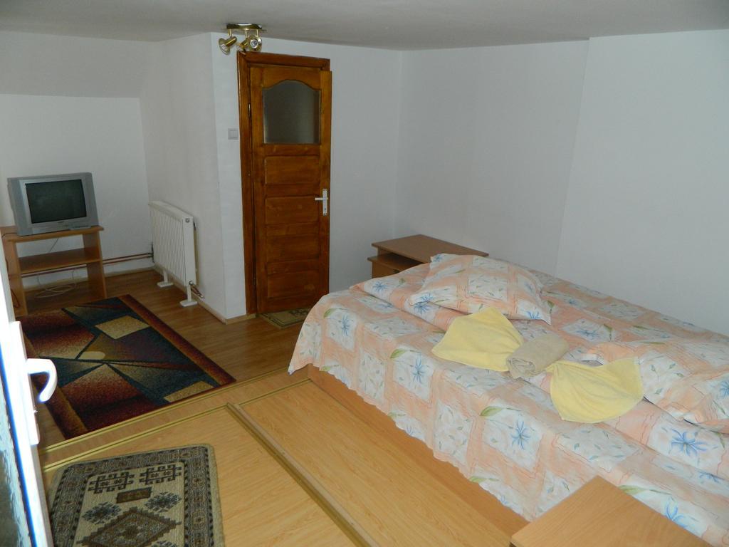 Pensiunea Buzdugan Moieciu de Jos Room photo
